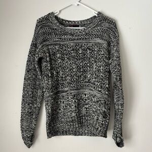 Oversized gray cozy sweater